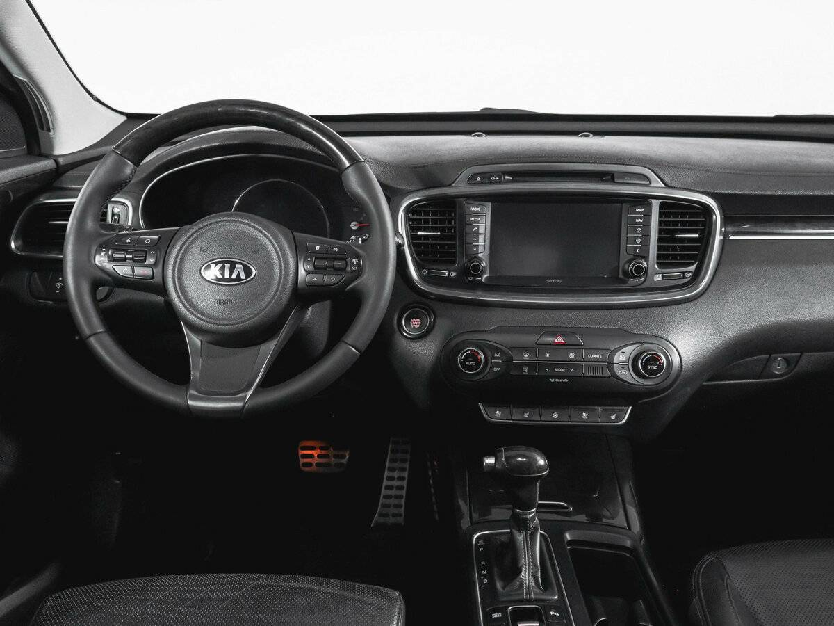 Купить Kia Sorento с пробегом. Фото: #11