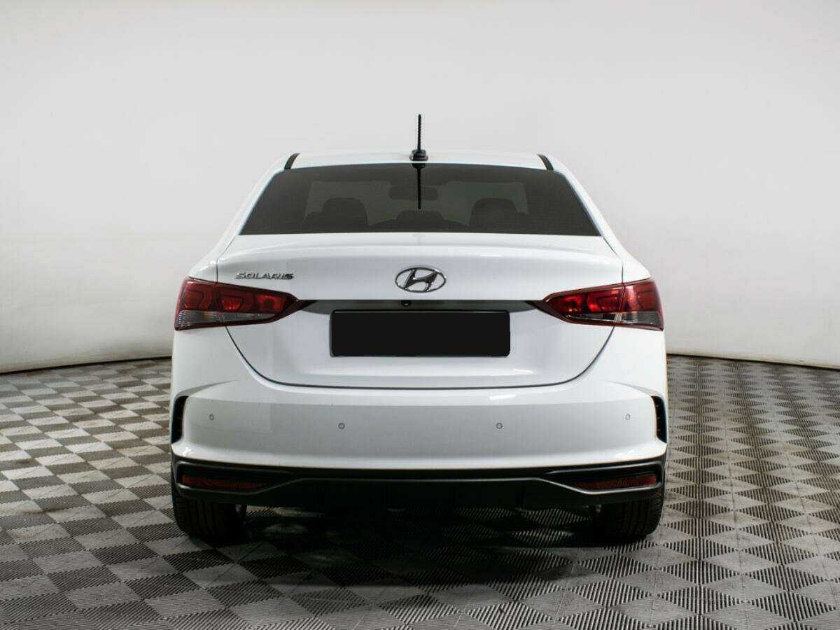 Купить Hyundai Solaris с пробегом. Фото: #1