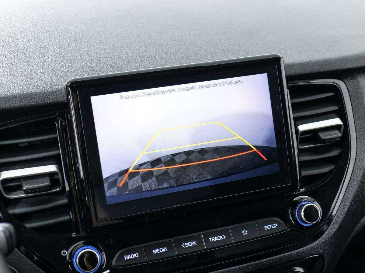 Купить Hyundai Solaris с пробегом. Фото: #14
