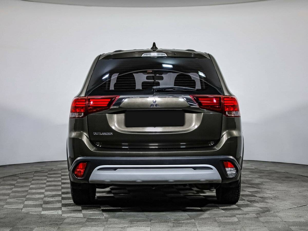 Купить Mitsubishi Outlander с пробегом. Фото: #5