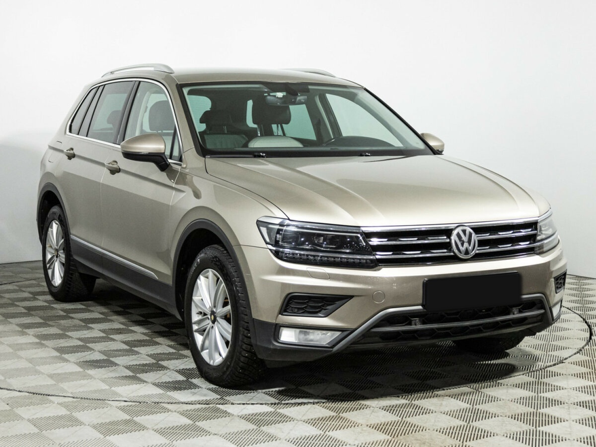Купить Volkswagen Tiguan с пробегом. Фото: #2
