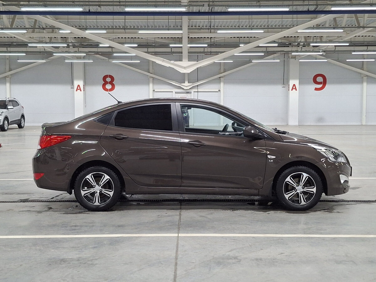 Купить Hyundai Solaris с пробегом. Фото: #3