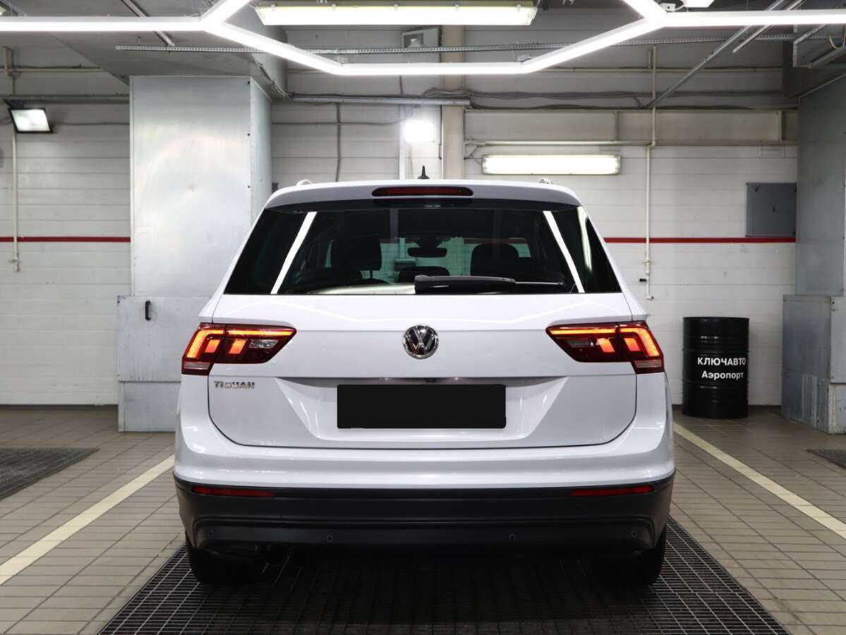 Купить Volkswagen Tiguan с пробегом. Фото: #2
