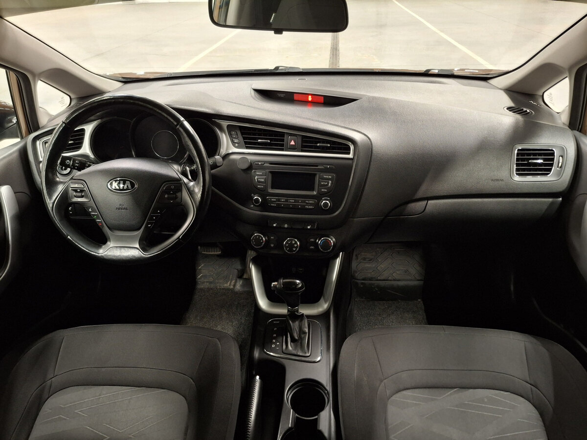 Купить Kia Ceed с пробегом. Фото: #13