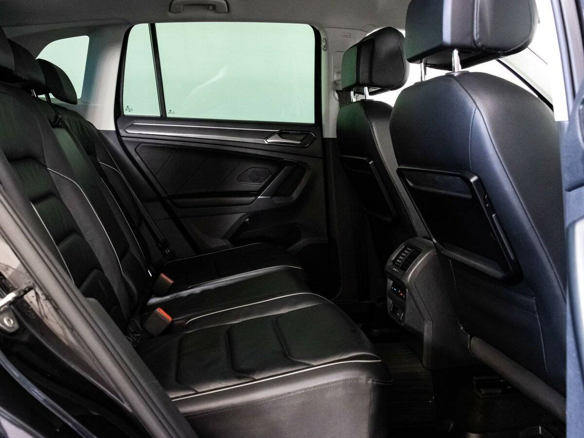 Купить Volkswagen Tiguan с пробегом. Фото: #15