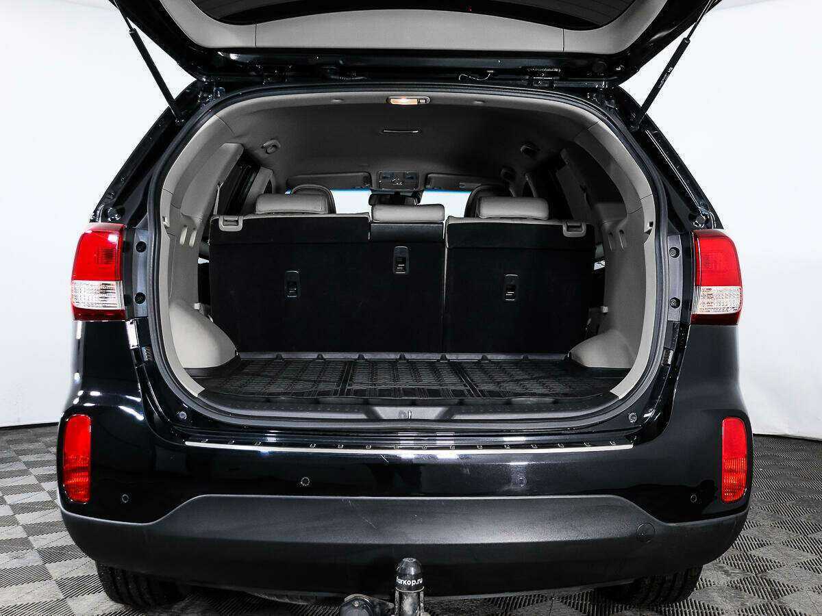 Купить Kia Sorento с пробегом. Фото: #12