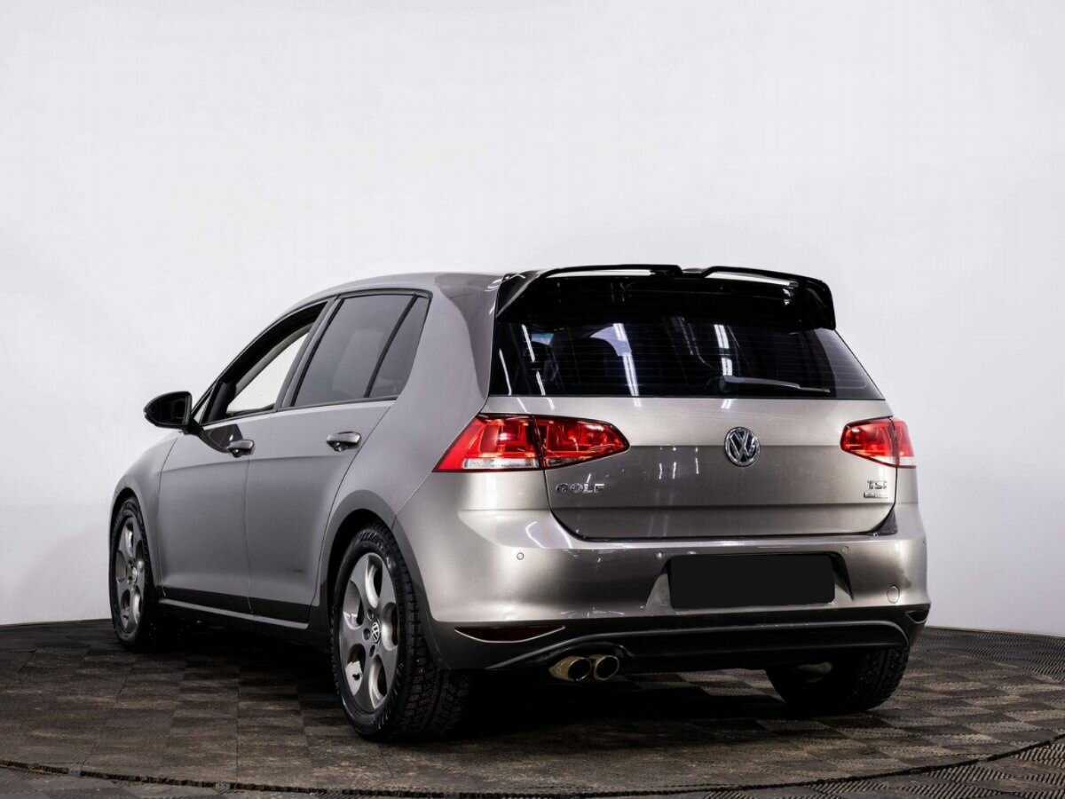 Купить Volkswagen Golf с пробегом. Фото: #3