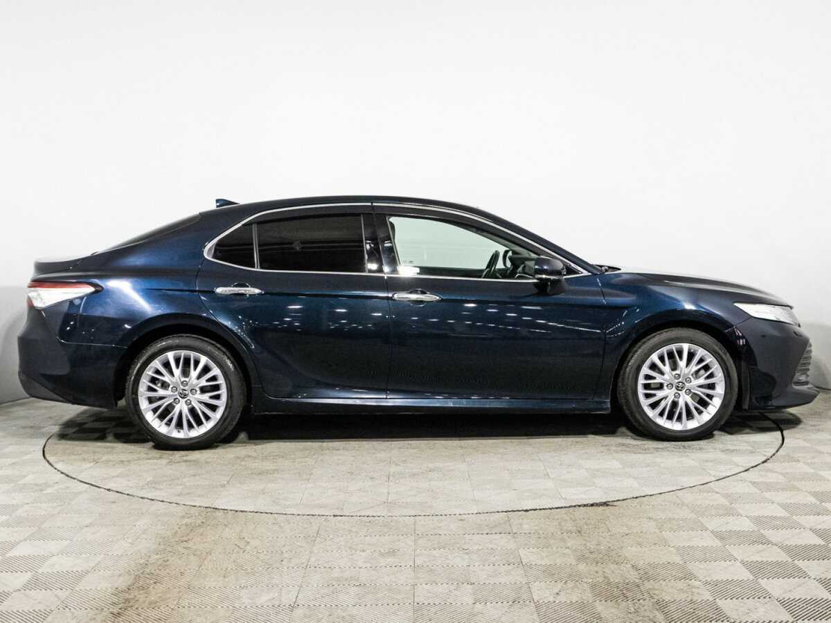 Купить Toyota Camry с пробегом. Фото: #3
