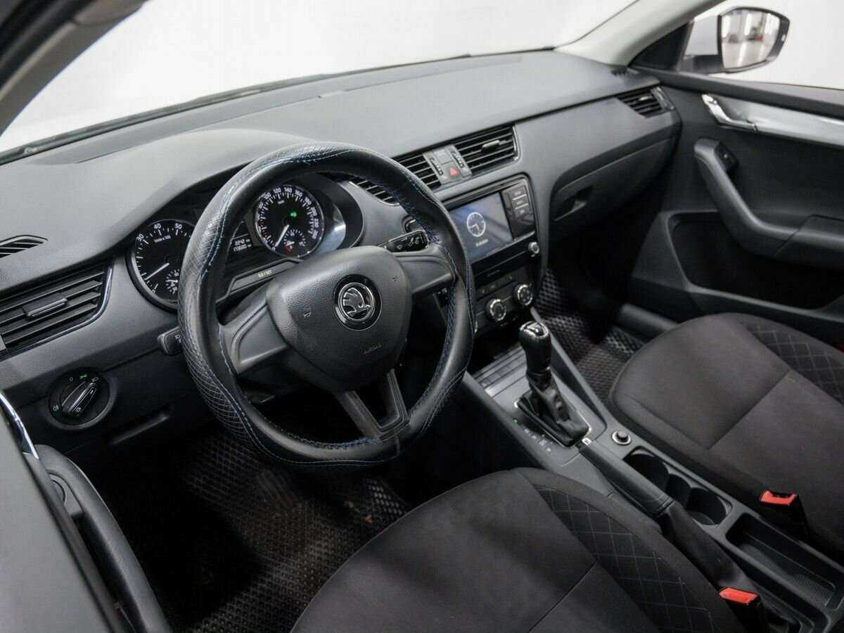 Купить Skoda Octavia с пробегом. Фото: #12