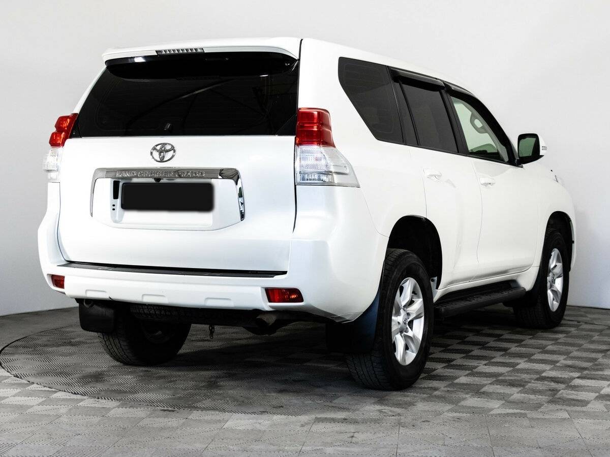 Купить Toyota Land Cruiser Prado с пробегом. Фото: #4