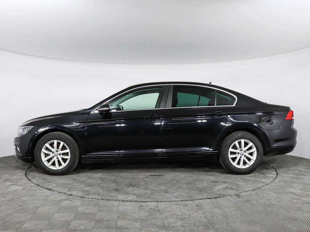 Купить Volkswagen Passat с пробегом. Фото: #7