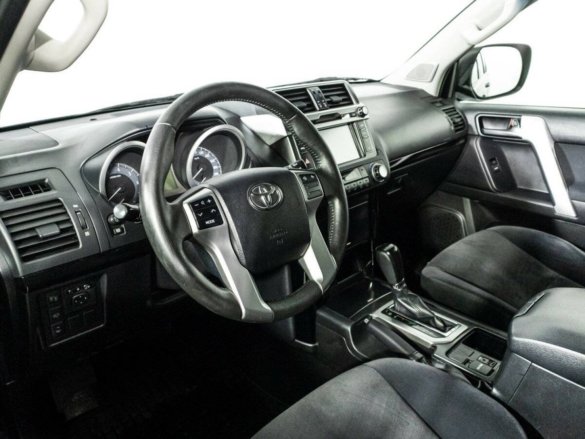 Купить Toyota Land Cruiser Prado с пробегом. Фото: #9