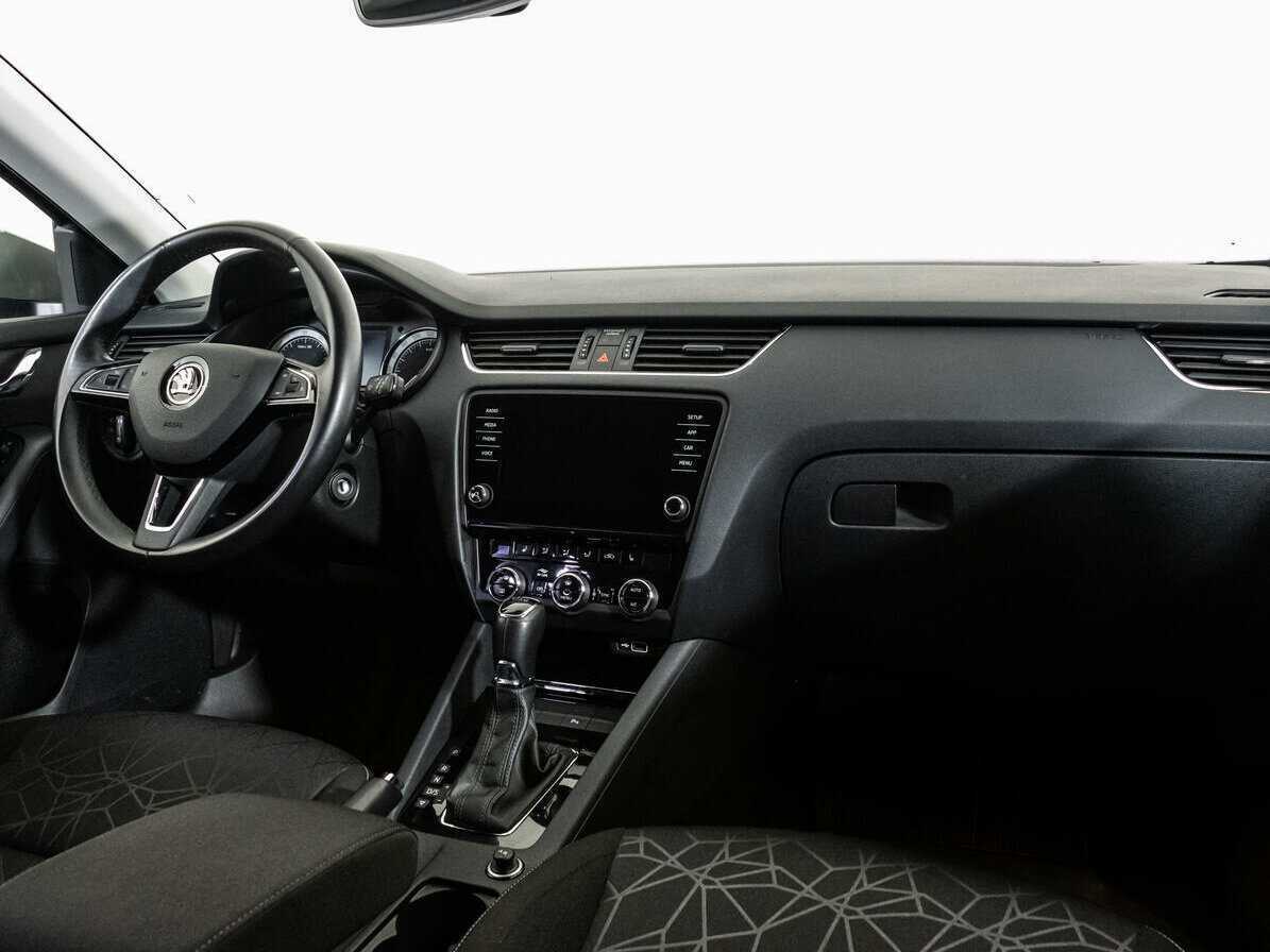 Купить Skoda Octavia с пробегом. Фото: #6