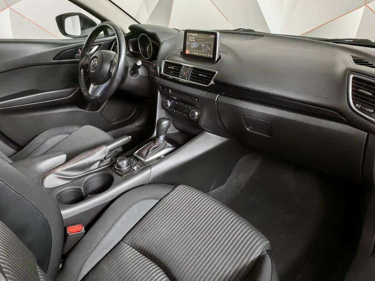 Купить Mazda 3 с пробегом. Фото: #8