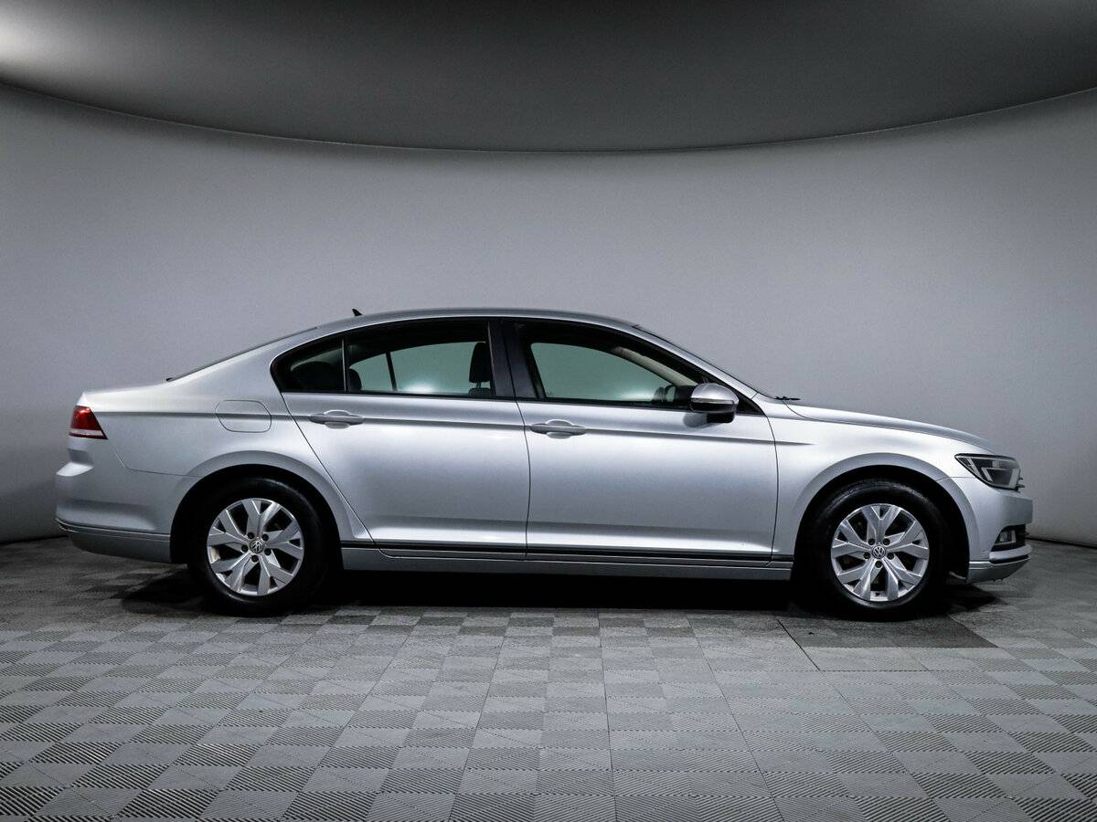 Купить Volkswagen Passat с пробегом. Фото: #3