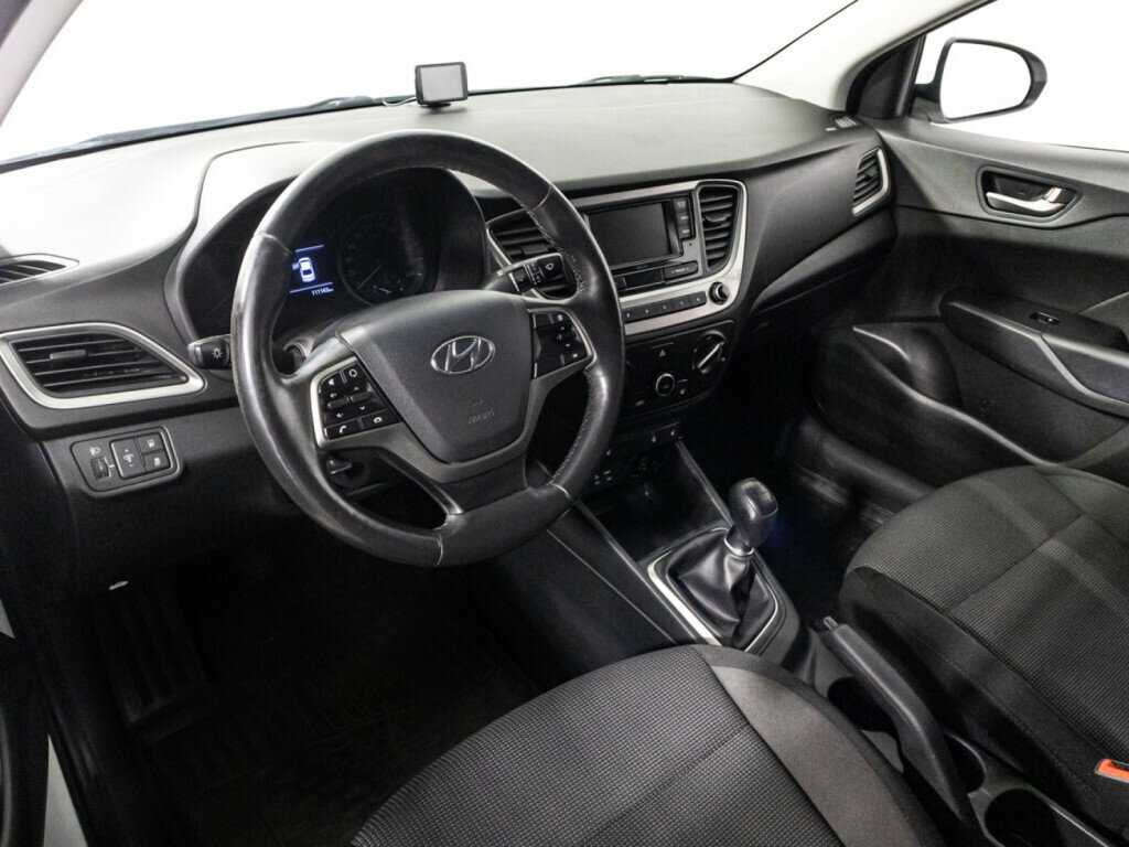 Купить Hyundai Solaris с пробегом. Фото: #10