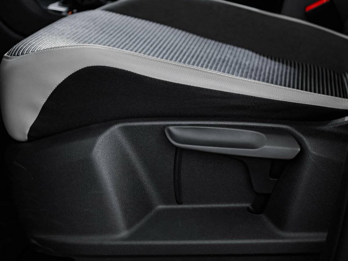 Купить Volkswagen Tiguan с пробегом. Фото: #20