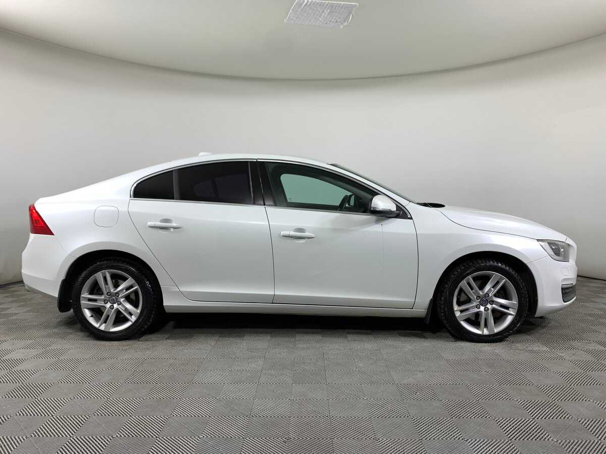 Купить Volvo S60 с пробегом. Фото: #3