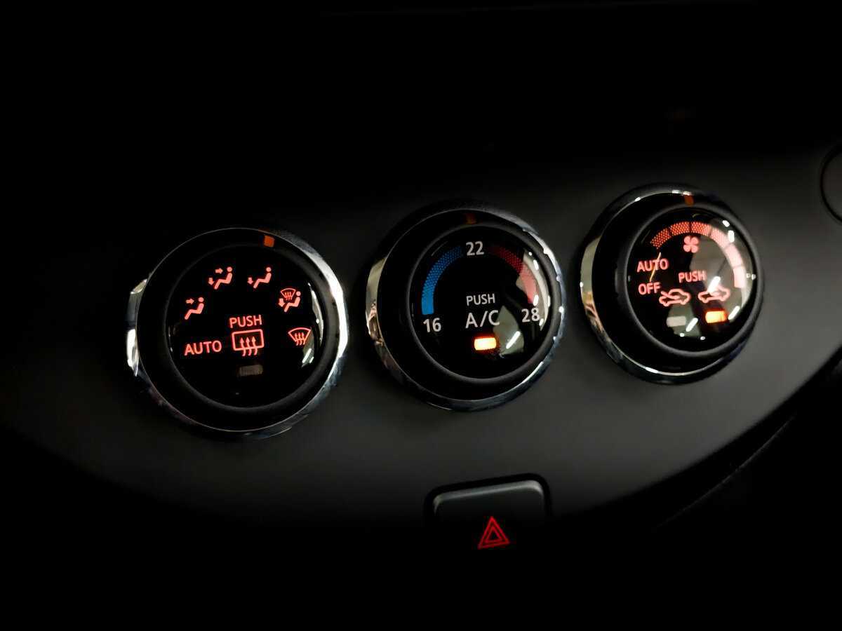 Купить Nissan Note с пробегом. Фото: #24