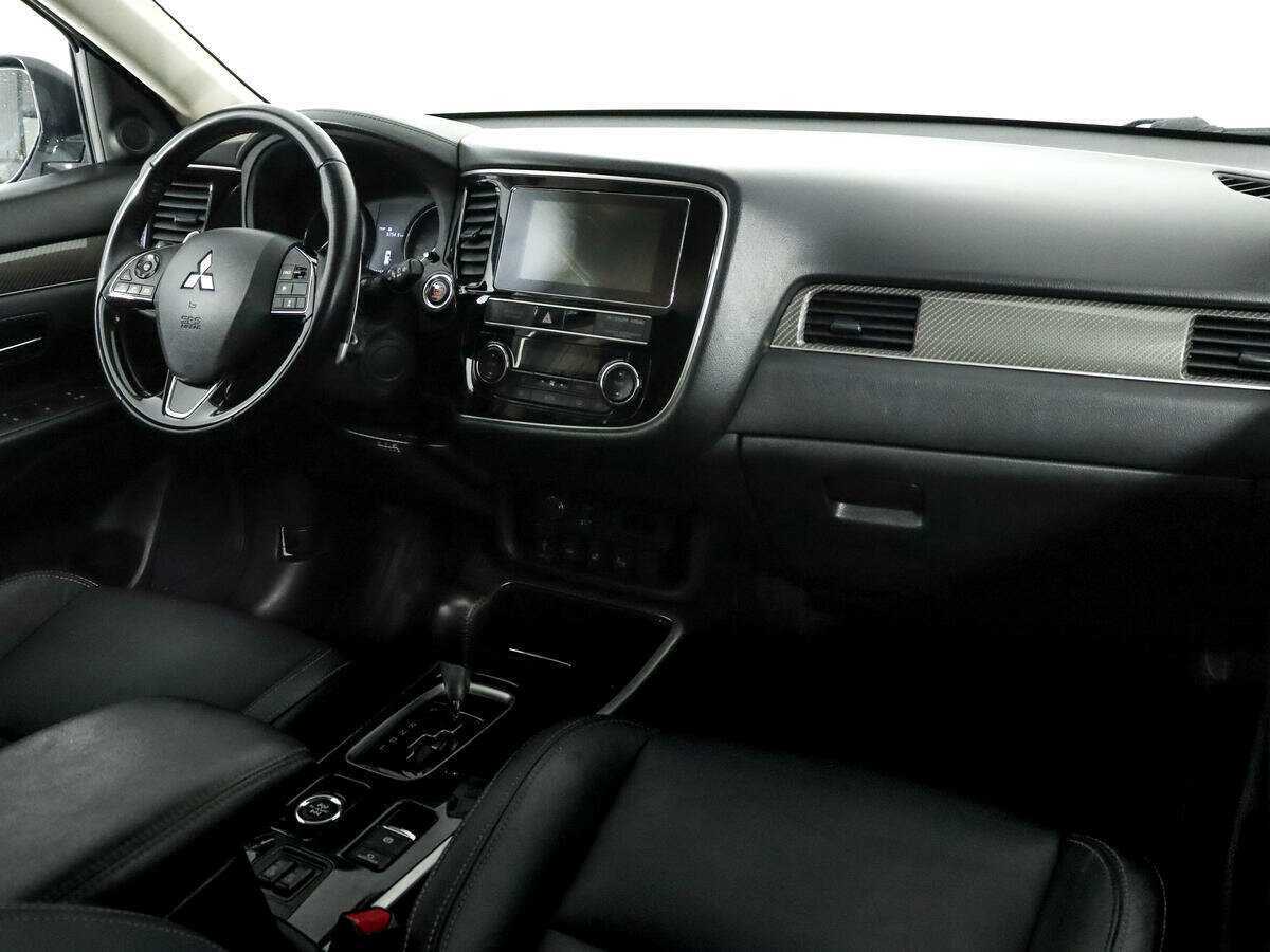 Купить Mitsubishi Outlander с пробегом. Фото: #8