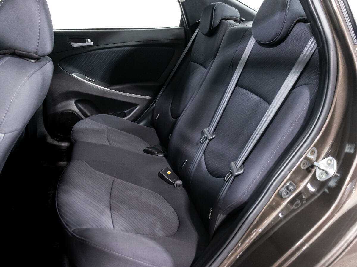 Купить Hyundai Solaris с пробегом. Фото: #9