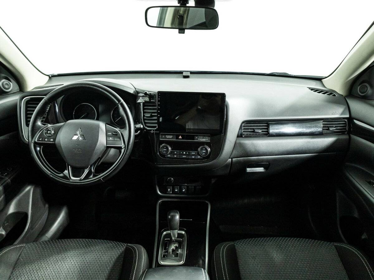 Купить Mitsubishi Outlander с пробегом. Фото: #12