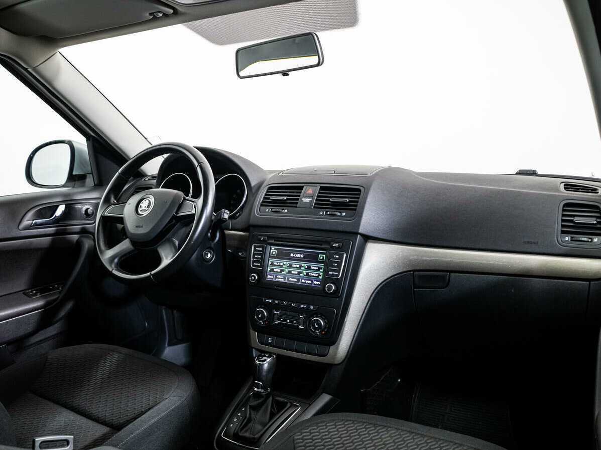 Купить Skoda Yeti с пробегом. Фото: #8