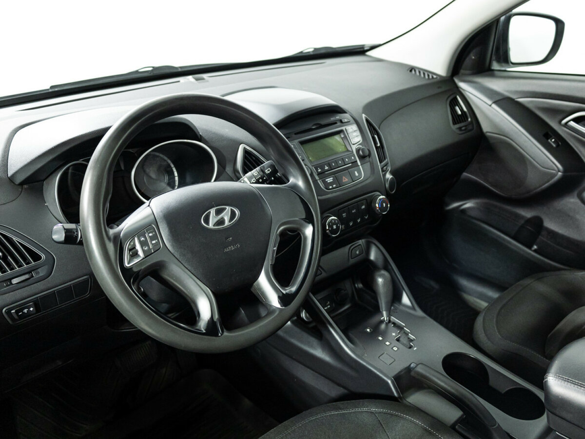 Купить Hyundai ix35 с пробегом. Фото: #10