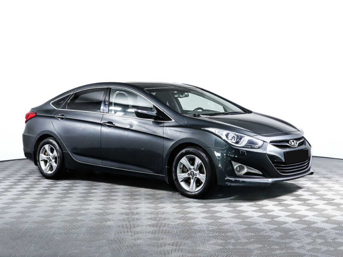 Купить Hyundai i40 с пробегом. Фото: #2