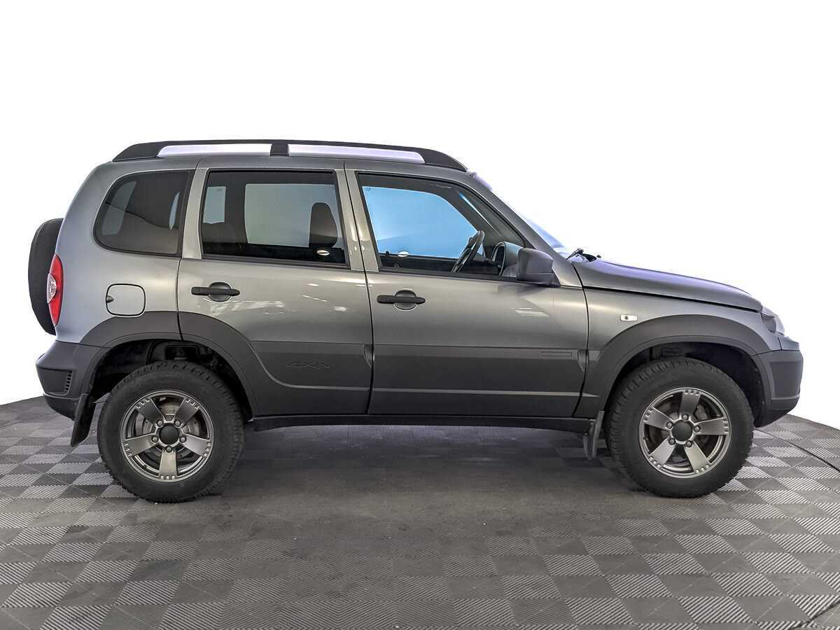 Купить Chevrolet Niva с пробегом. Фото: #3