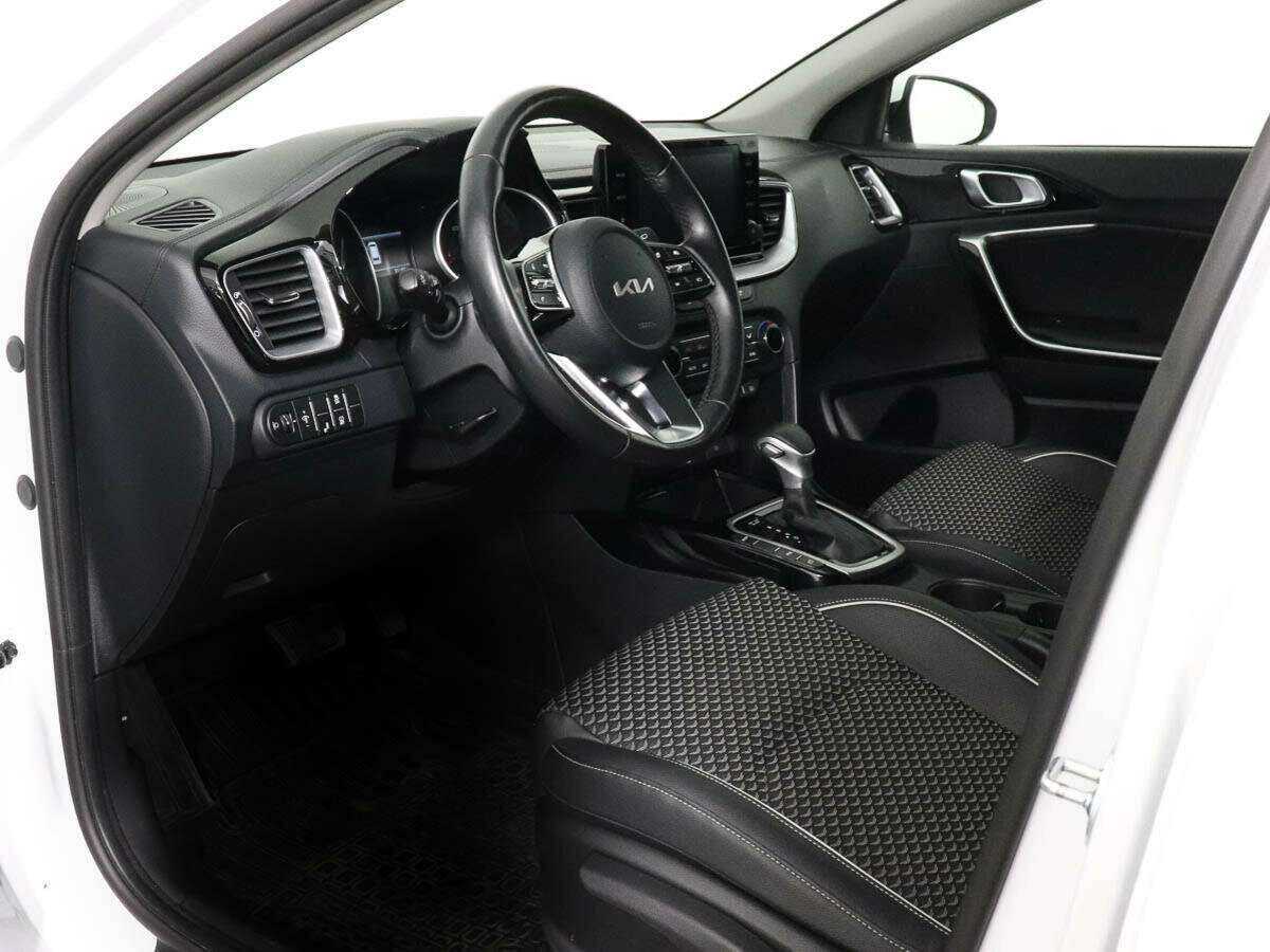 Купить Kia Ceed с пробегом. Фото: #6