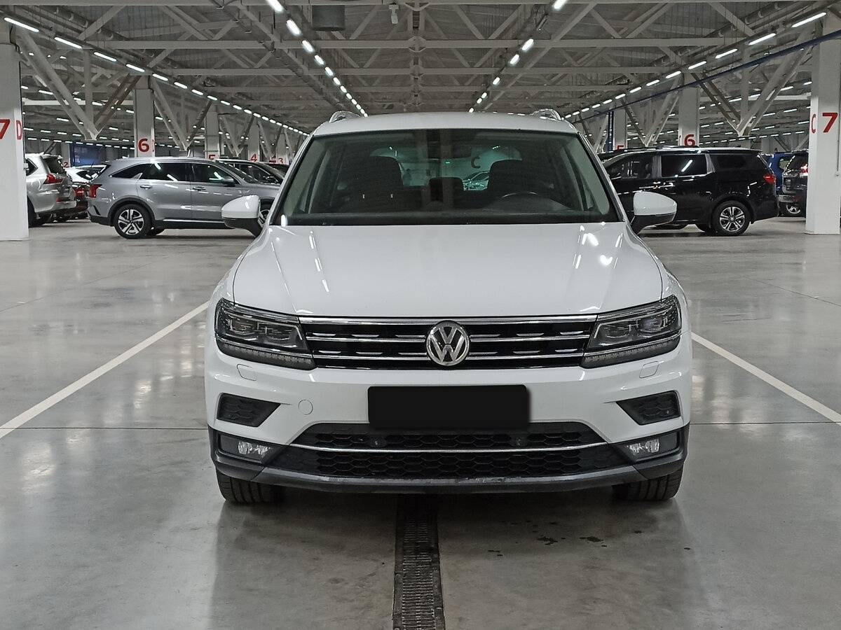 Купить Volkswagen Tiguan с пробегом. Фото: #1