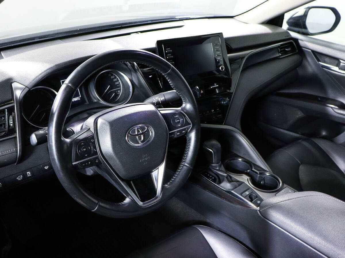 Купить Toyota Camry с пробегом. Фото: #13