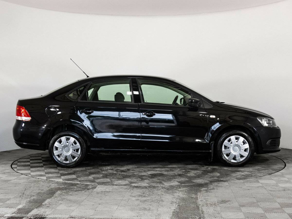 Купить Volkswagen Polo с пробегом. Фото: #3