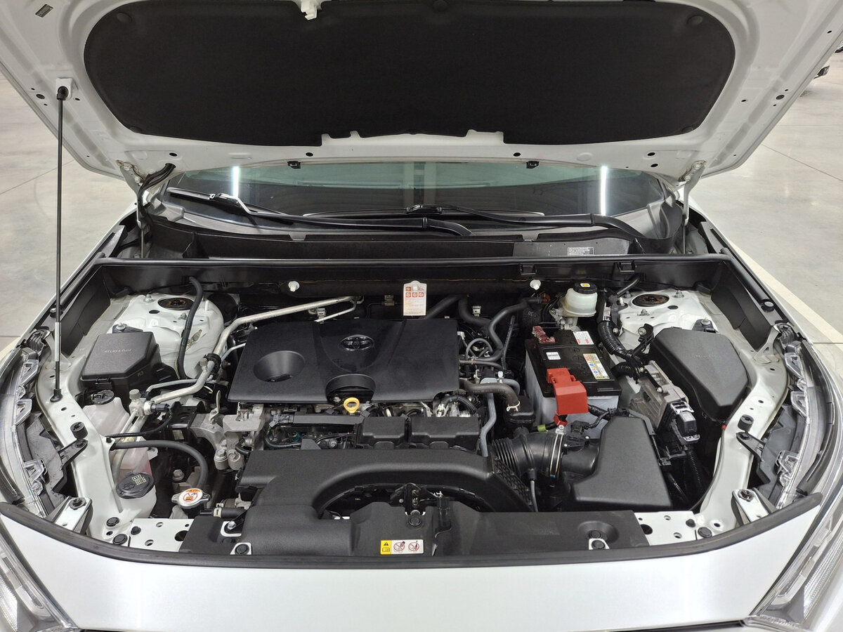 Купить Toyota RAV4 с пробегом. Фото: #8