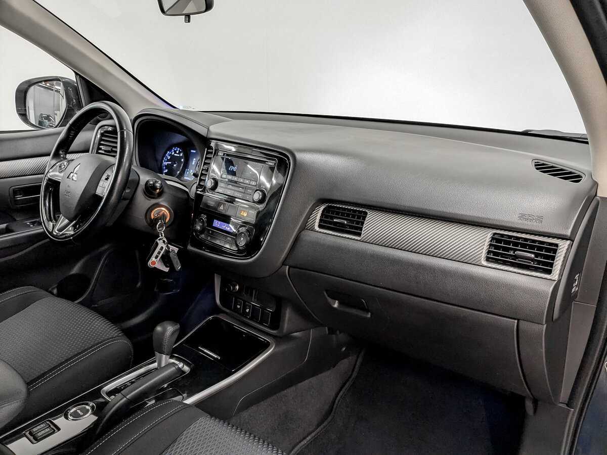 Купить Mitsubishi Outlander с пробегом. Фото: #10