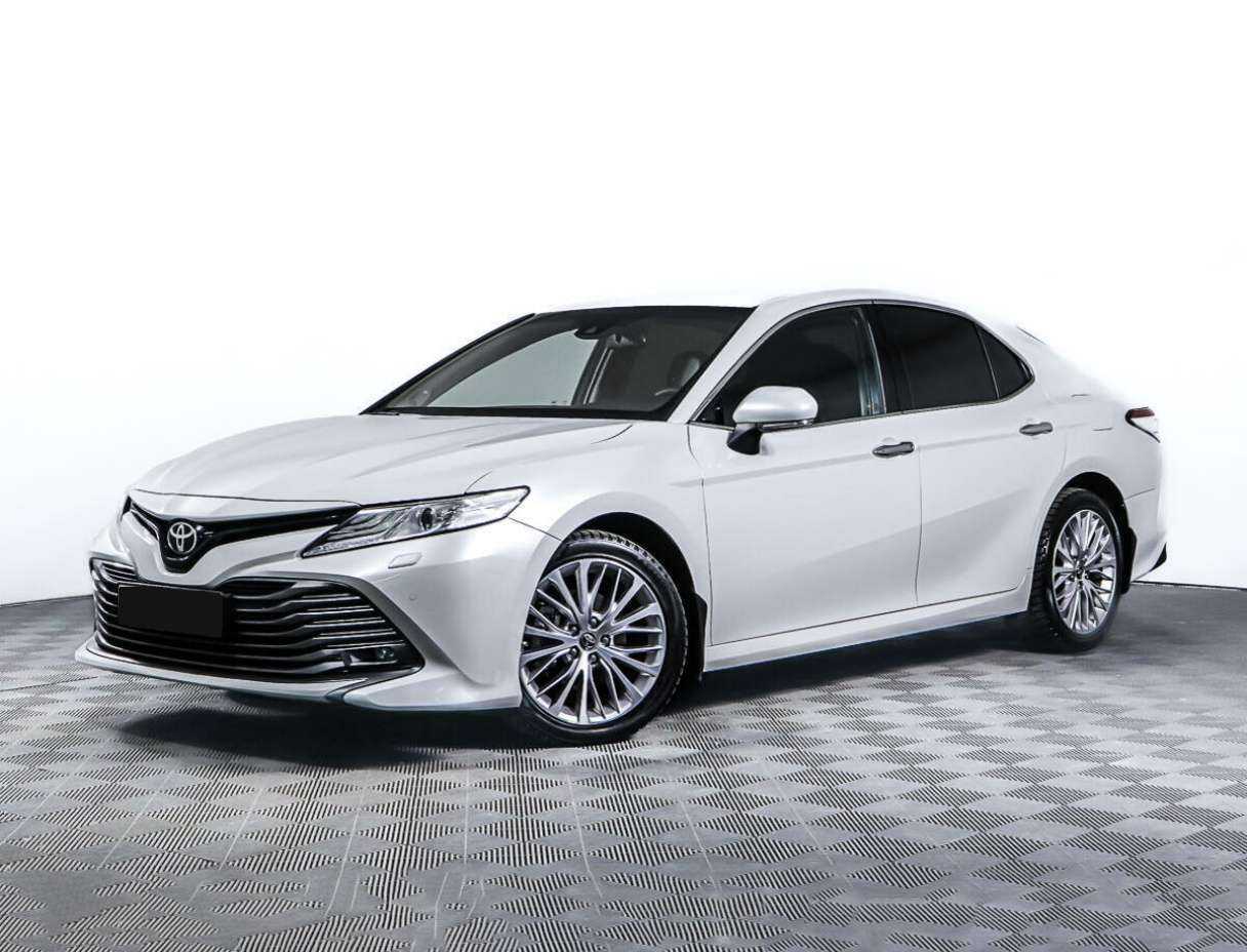 Купить Toyota Camry с пробегом. Фото: #0