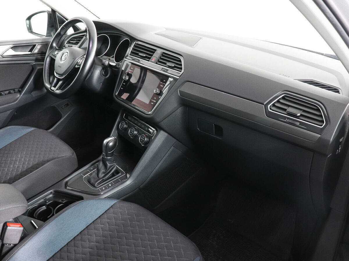 Купить Volkswagen Tiguan с пробегом. Фото: #9