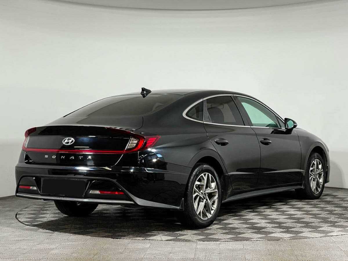 Купить Hyundai Sonata с пробегом. Фото: #4