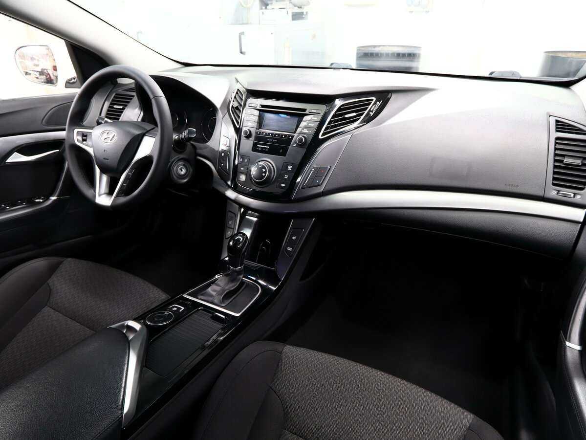 Купить Hyundai i40 с пробегом. Фото: #15