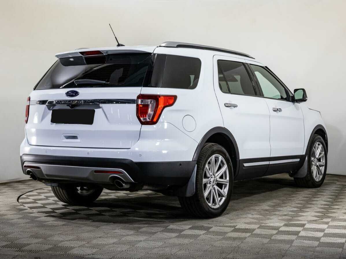 Купить Ford Explorer с пробегом. Фото: #3
