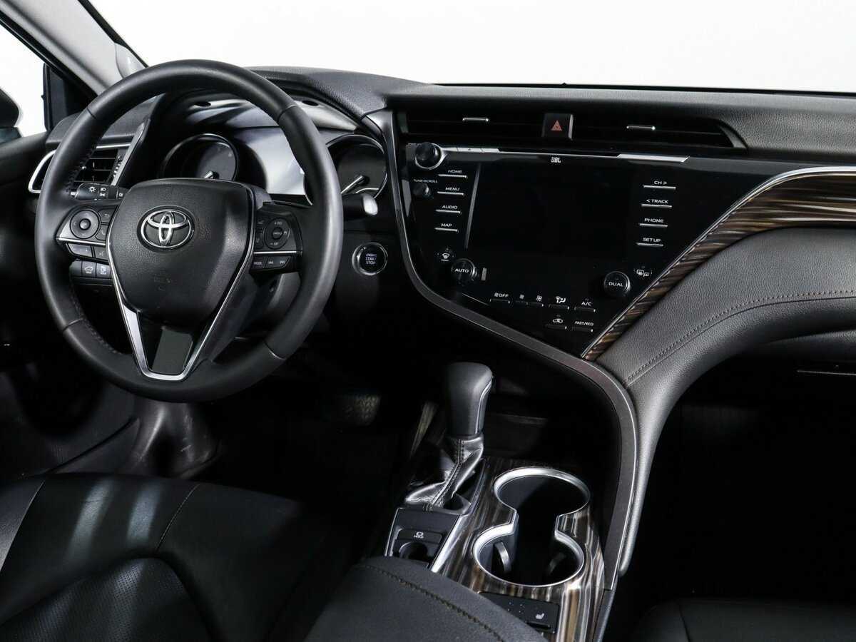 Купить Toyota Camry с пробегом. Фото: #8