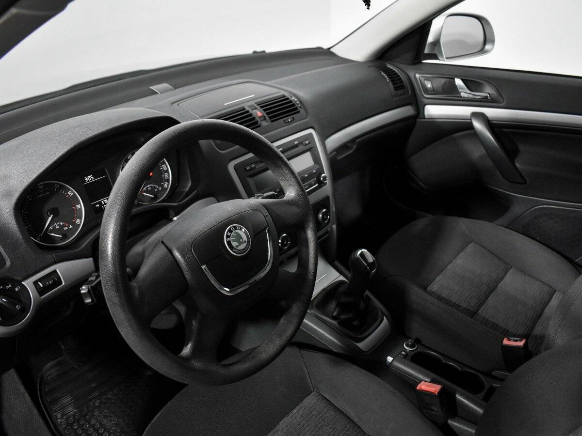 Купить Skoda Octavia с пробегом. Фото: #7