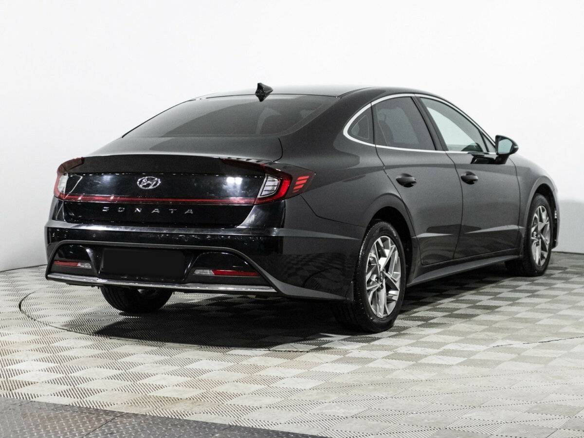 Купить Hyundai Sonata с пробегом. Фото: #4