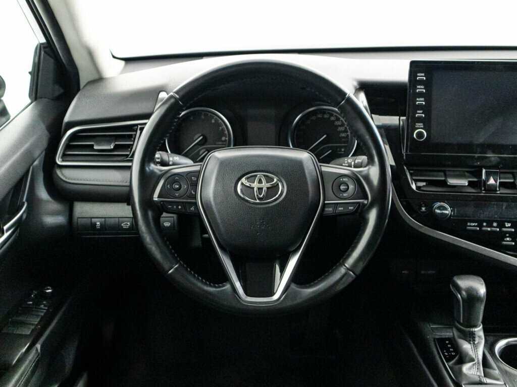 Купить Toyota Camry с пробегом. Фото: #17