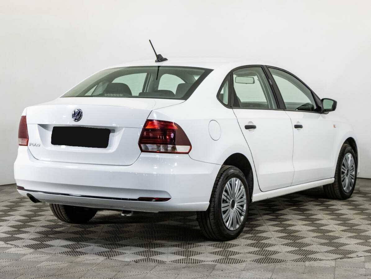 Купить Volkswagen Polo с пробегом. Фото: #4