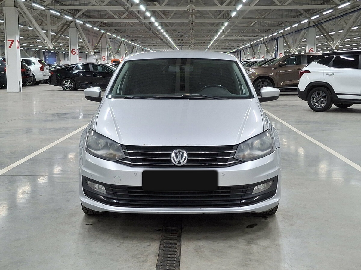 Купить Volkswagen Polo с пробегом. Фото: #1
