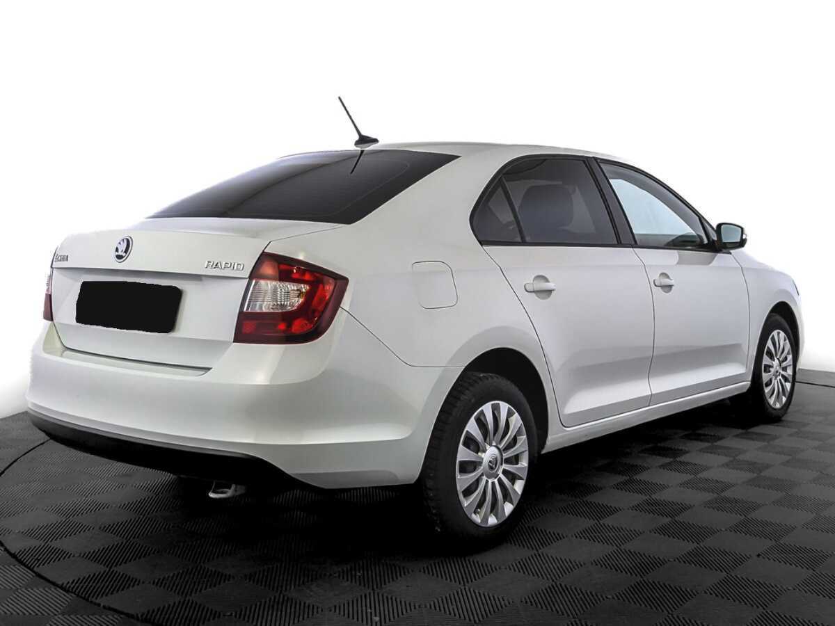 Купить Skoda Rapid с пробегом. Фото: #4