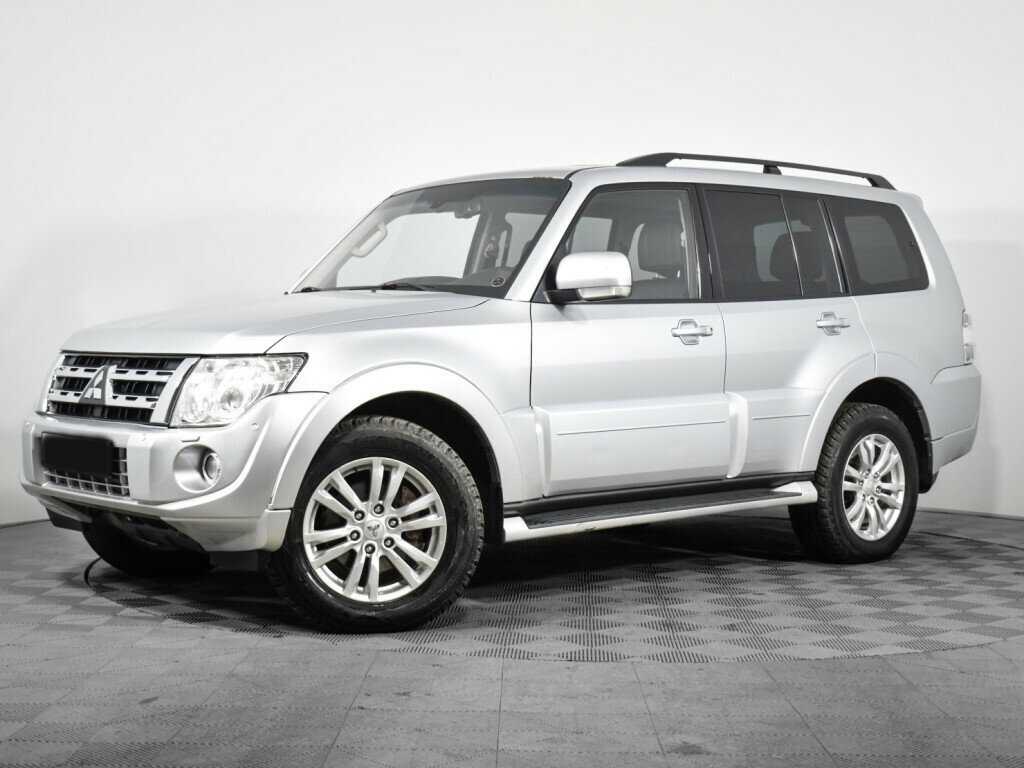 Купить Mitsubishi Pajero с пробегом. Посмотреть фото