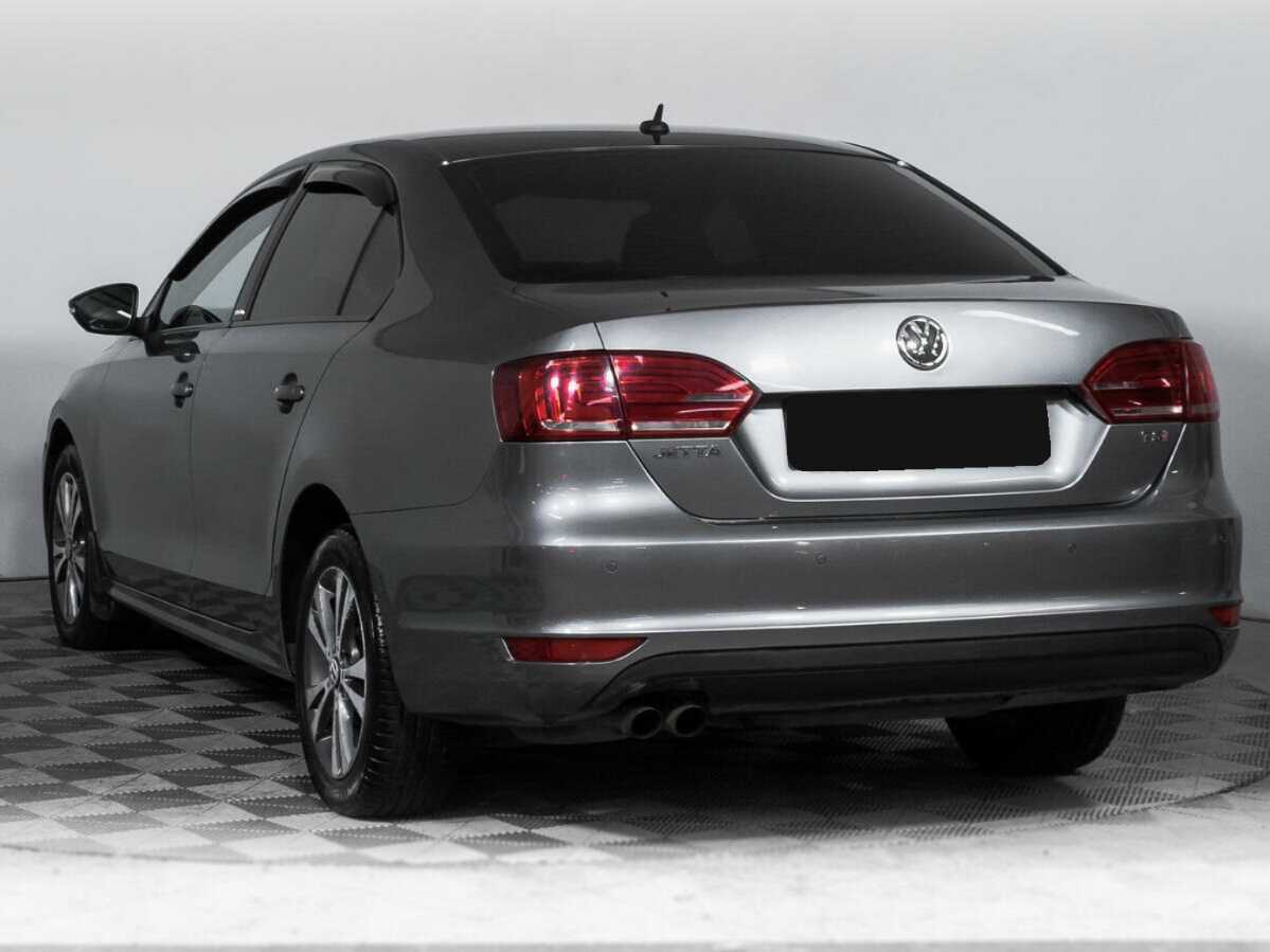 Купить Volkswagen Jetta с пробегом. Фото: #6